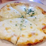アントニオ - アントニオ特製ピザ