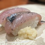 健康寿司海鮮家 - 地物の鯵｡少し水っぽかった｡冷凍戻りかなー。