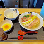 超純水採麺 天国屋 - 「ひやし浅利出汁の塩らーめん」¥1,000と「平飼い卵のTKG」¥300