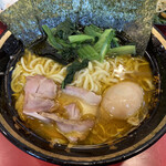 家系総本山 ラーメン 吉村家 - ラーメン730円&味玉50円