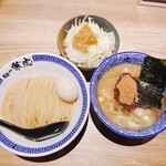 麺や兼虎 博多デイトス店 - 