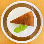 木更津のカフェ marone - 梅ジャムのパウンドケーキ