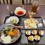 串天家 彩 - そばと串天ぷらセットを夏季限定の三種のネバネバ月見そばへ変更、更に天むす５コ追加!!