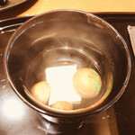 小松 弥助 - なめこと豆腐の吸い物