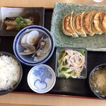 Shounan Chigasaki Koufuku Gyouza - 幸福定食(1000円)