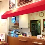 ベッカライ　ヤキチ - 可愛らしく清潔な内装