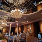 トゥールダルジャン - 内観