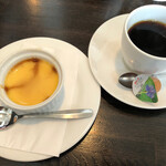 ビストロ・ポトフ - ランチセットのプチデザート(プリン)、コーヒー