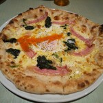 Pizza&パスタ Lacotta～憩の場～ - ほうれん草とベーコンのビスマルク