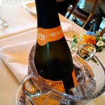 スタジオーネ - 