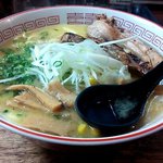 味乃やまびこ - とん塩ラーメン+バターコーン