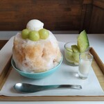 木下茶園 - 完熟メロンとミルクティーかき氷