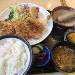 お魚処 うおとも - ミックスフライ定食