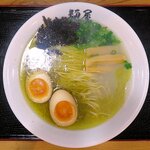 Menyabairasshumyujikku - 牡蠣塩らぁ麺味玉入り