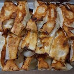 おびや - 焼き餃子3人前のテイクアウト。￥250×3