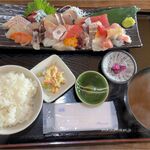 平の食堂 - お刺身盛り合わせ定食　松(25種類)2,100円(税込)2022年6月平の食堂(岡崎魚市場)食彩品館.jp撮影