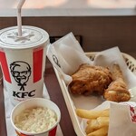 ケンタッキーフライドチキン - 料理写真:ランチW(オリジナルチキン)セット※ドリンクはペプシ+コールスロー(S)(*´﹃`*)