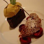 エル・バウ・デコラシオン - ガトーショコラとキャラメル味のアイスクリーム（濃厚でした）