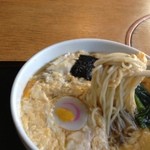 更科 - 玉子も海苔も麺に絡まってきませんでした。