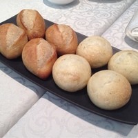 グリルうかい 丸の内店 - パン二種