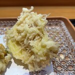 日本料理 旬菜和田 - 幼雌穂の髭の天ぷら