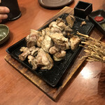 Yamauchinoujoutokushimaekimaeten - 地鶏炭火焼き