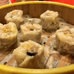 双龍居 - 海鮮シュウマイ（海老がプリップリで食感最高）