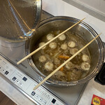 ツルヤ - マッシュルームは入れる。シメジはルーを入れる少し前に。型崩れするので。食感用