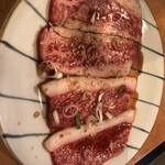 焼肉 東京山 - 