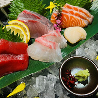 梅田 鮨割烹のの - 刺身五種盛