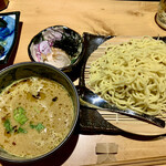 焼鳥 神保町とり瑛 - 濃厚鶏つけ麺: 鶏白湯のドロドロつけダレが最高ーー