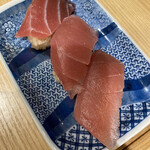 Sushi Sake Sakana Sugitama - まぐろ