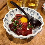 肉の殿堂と出世料理 北斎 - ＊生肉ユッケ（¥715）