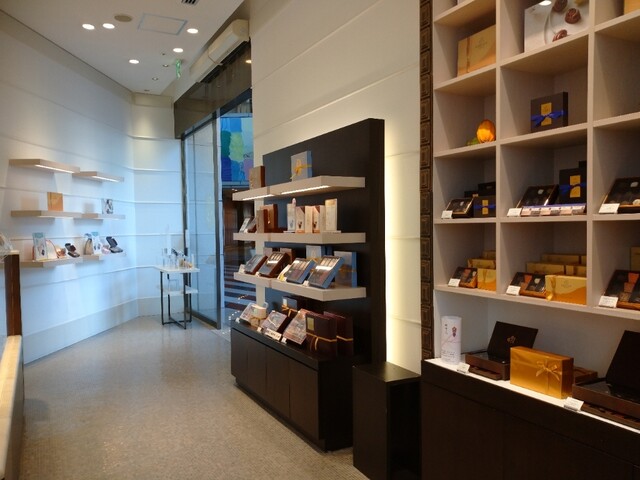 GODIVA Shiodome City Center Ten photo 5