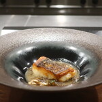 IZA - 平目のソテー モズクとともに