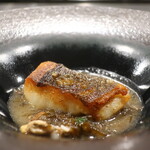 IZA - 平目のソテー モズクとともにアップ