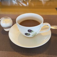 ジャンティーユ - 食後のコーヒー