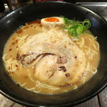 ラーメン四天王 - とんこつ醤油（500円）