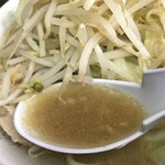 Bakuton Rokukyuuroku - バク豚ラーメン（大）ヤサイニンニク　スープアップ