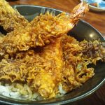 天麩羅 たけなわ - 天丼（えび、いか、きす）に穴子プラス