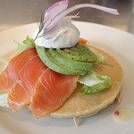 レインボーパンケーキ - 