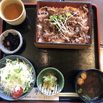 レストラン 牛石 - 牛飯