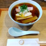 おだし香る自家製麺 弦乃月 - 提供スタイル