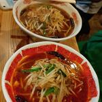 麺屋遼太郎 - あかまる麺 4辛(手前)と0.5辛(奥)　(2022.06.26)