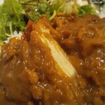 大阪屋 - 豚カツ断面！カレーとのバランス良し！