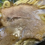 よこはま軒 - 『よこはまとんこつラーメン(醤油)』のチャーシュー