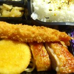ベントマン - 海老フライ（小）と鶏の照り焼き、クリームコロッケ