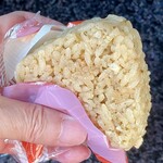 まいばすけっと - 料理写真:まい結びたぬきおにぎり62円