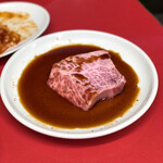 アジェ - ざぶとんです。もう…ステーキ肉ですね。