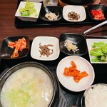 KOREAN DINING 長寿韓酒房 - 